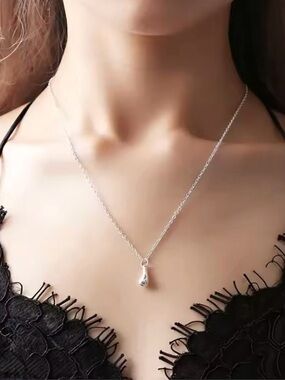 NEW Drip Drop Necklace Silver Plate Liquid Molten Metal Teardrop AP27